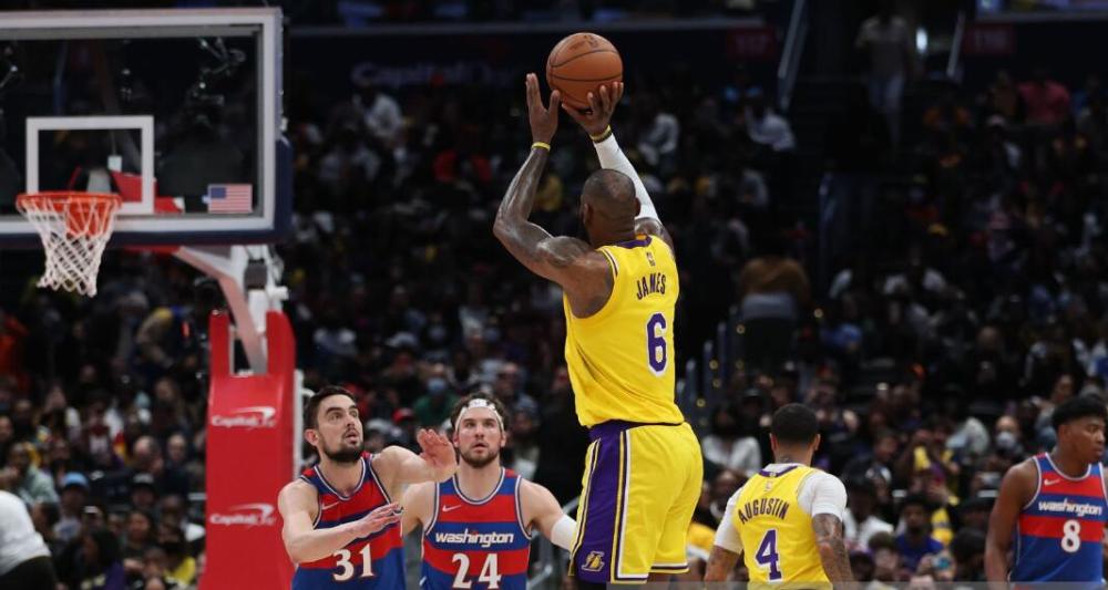  波尔津吉斯内外开花显威力，奇才击败黄蜂结束连败阴霾